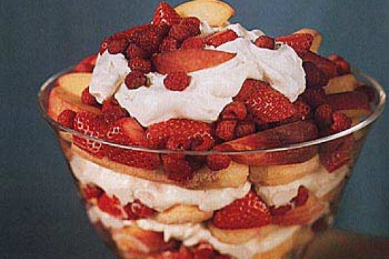 Peach and Berry Trifle