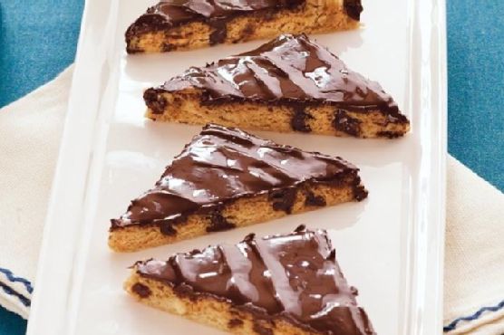 Peanut Butter Chocolate Pan Cookies