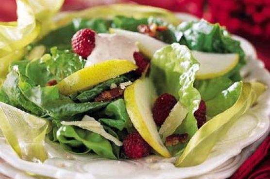 Pear Salad with Raspberry Cream