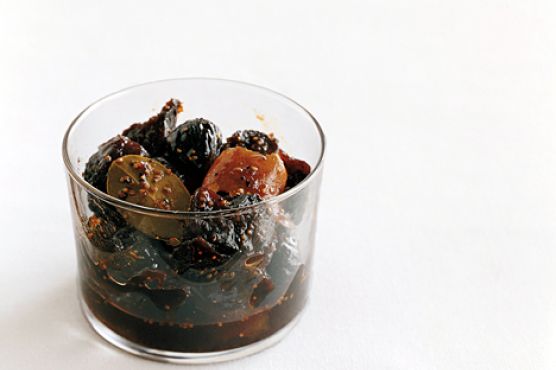 Peppery Fig and Cider Compote