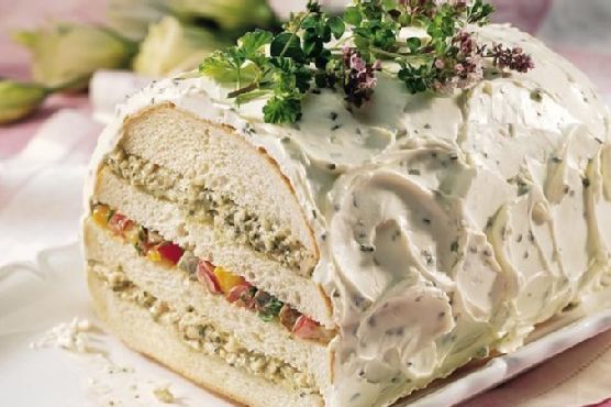 Pesto and Roasted-Vegetable Sandwich Loaf