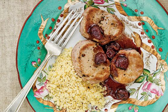 Pork Medallions with Pomegranate-Cherry Sauce