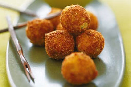 Potato Croquetas with Saffron Alioli