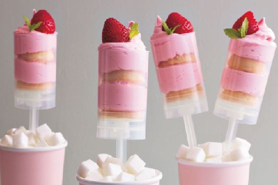 Pretty in Pink Push-It-Up Cake Pops
