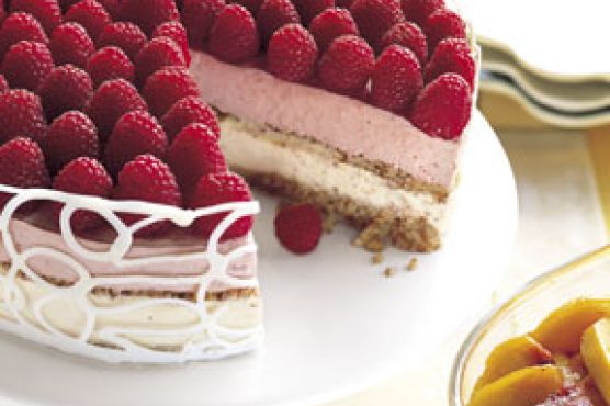Raspberry and Peach Parfait Cake