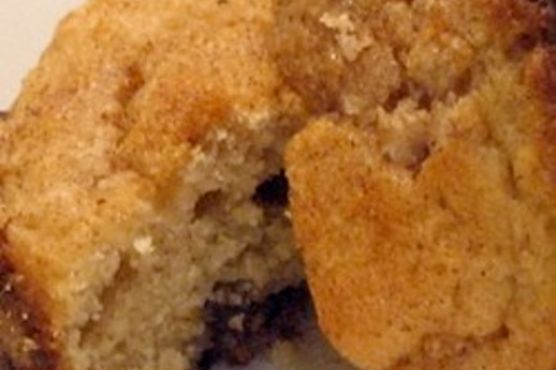 Raspberry-Filled Cinnamon Muffins