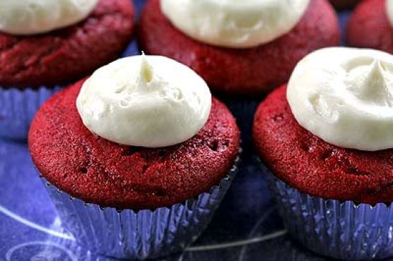 Red Velvet Cupcakes with Cream Cheese Frosting