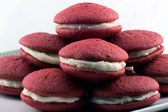 Red Velvet Whoopie Pies