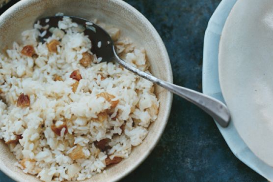 Rice with Fennel and Golden Raisins