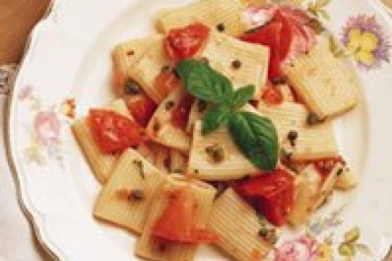 Rigatoni and Tomatoes