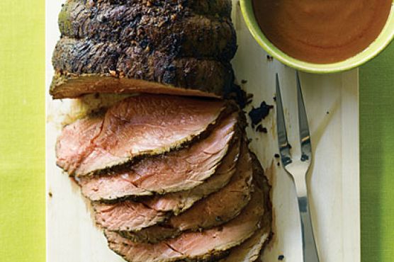 Roast Bison with Velvety Pan Gravy
