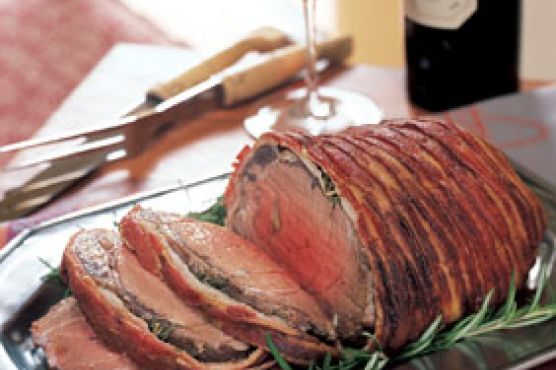 Roasted Beef Tenderloin Wrapped in Bacon