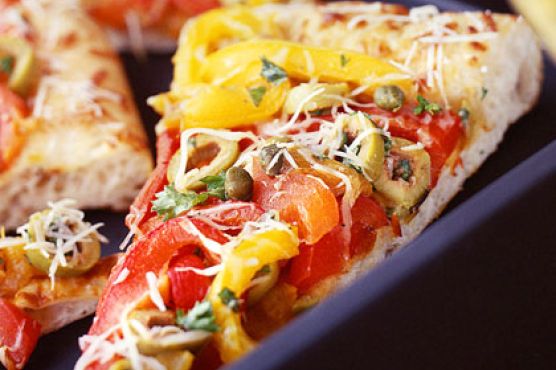 Roasted Bell Pepper-and-Olive Pizza