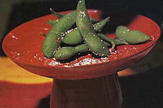 Salt-and-Pepper Edamame (Soybeans in the Pod)