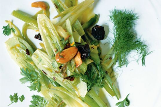 Sautéed Fennel with Almonds, Raisins, and Saffron
