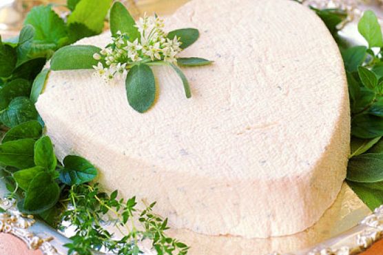 Savory Coeur à la Crème