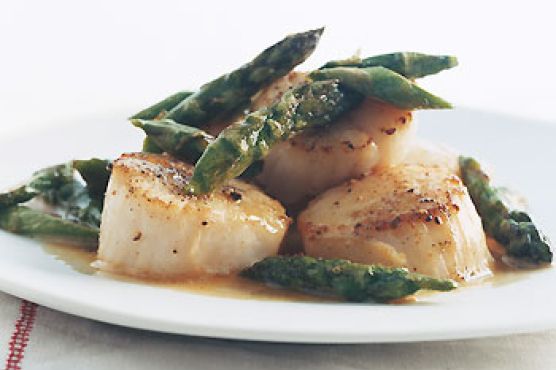 Scallops with Asparagus