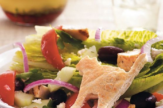 Scaredy-Cat Greek Chicken Salad