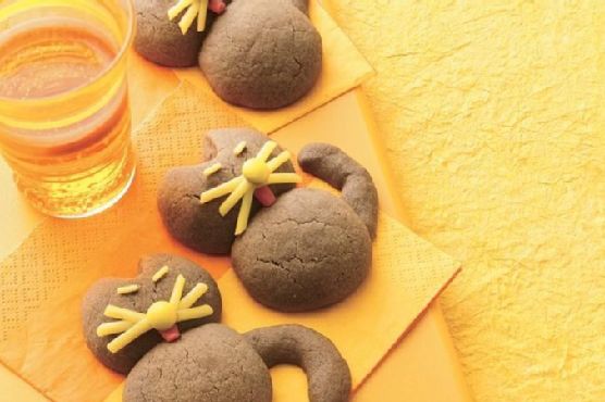 Scary Cat Cookies