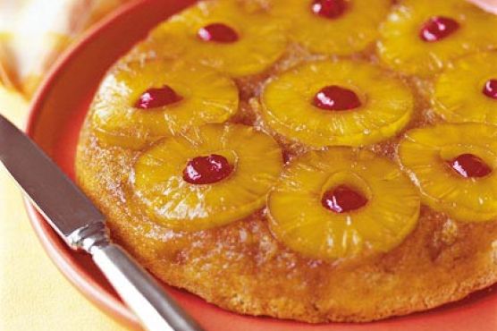 Skillet Pineapple Upside-Down Cake