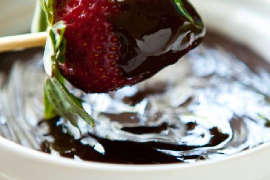 Slow-Cooker Chocolate Fondue