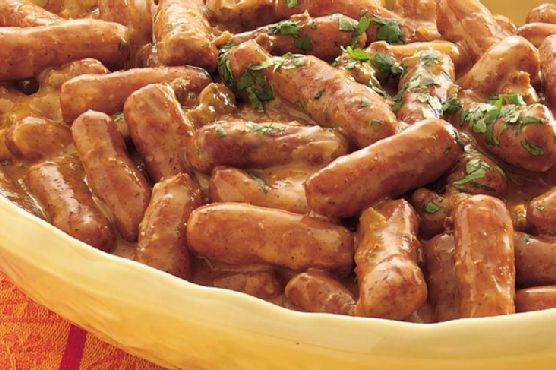 Slow-Cooker Mexican Chili Cheese Dogs