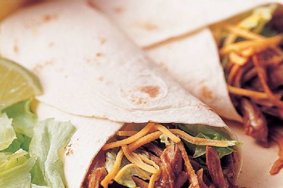 Slow-Cooker Tex-Mex Turkey Wraps (Crowd Size)