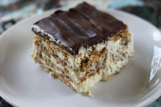 Small Batch Chocolate Éclair Cake