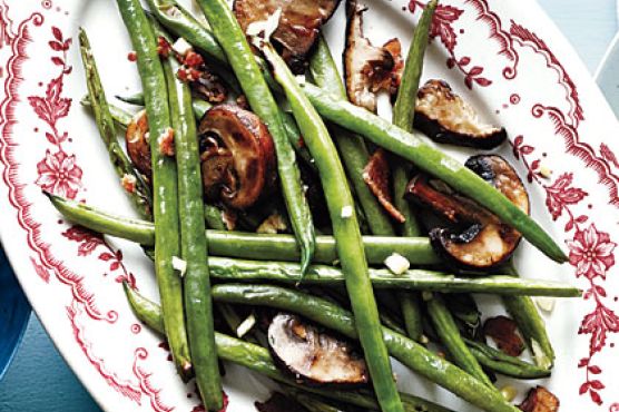 Smoky Haricots Verts and Mushrooms
