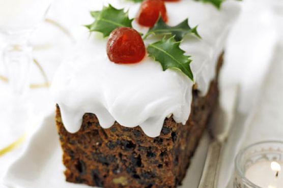 Snow-topped holly cakes
