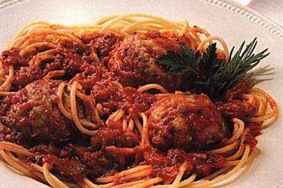 Spaghetti with Turkey-Pesto Meatballs