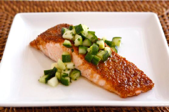Spice Broiled Salmon with Green Apple Salad