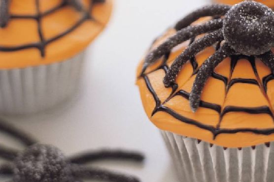 Spiderweb Cupcakes