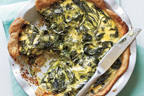 Spinach, Green Onion, and Smoked Gouda Quiche