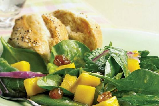 Spinach-Mango Salad