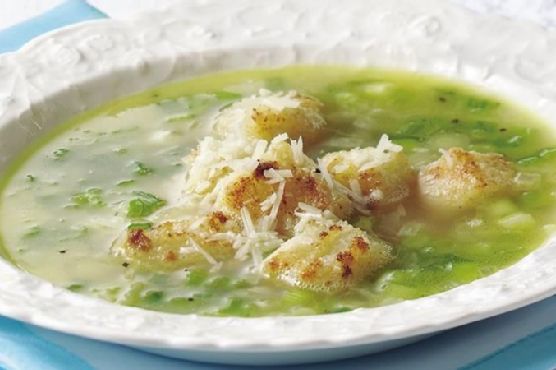 Spring Onion Soup with Garlic Croutons