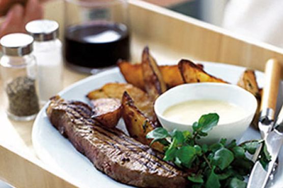 Steak with goat's cheese sauce