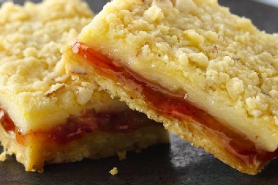 Strawberry-Filled Lemon Cream Cheese Bars