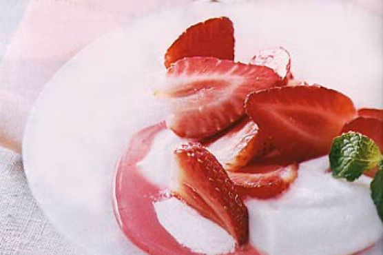 Sweet Yogurt Cheese with Minted Strawberries