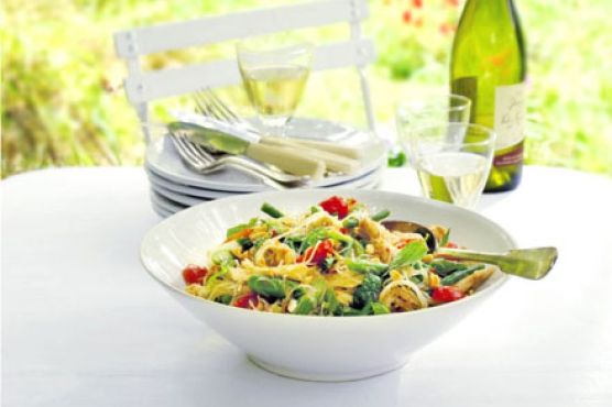 Thai chicken noodle salad
