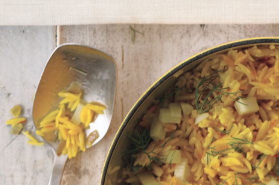 Toasted Orzo with Saffron and Fennel