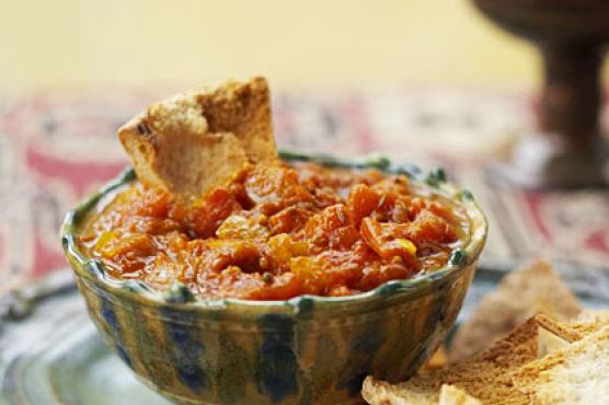 Tomato Chutney with Baked Pita Chips