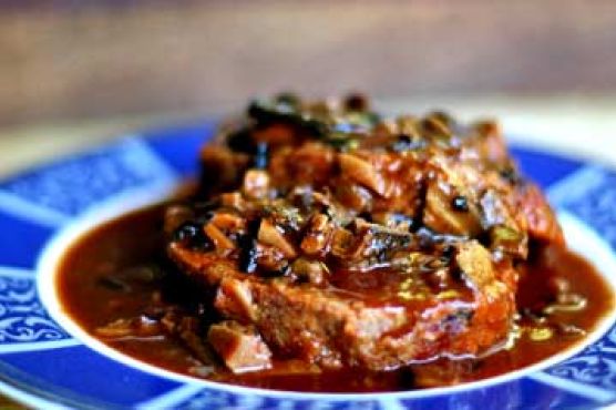 Tuscan Meatloaf with Mushroom Sauce
