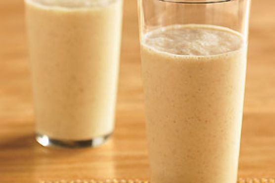 Vanilla-Date Breakfast Smoothie