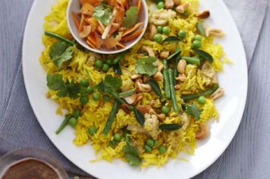 Vegetable vegan biriyani with carrot salad