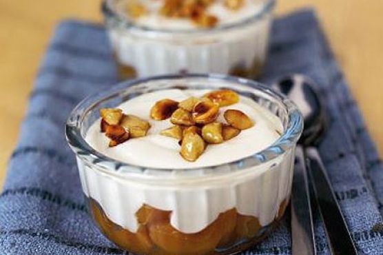 Warm apricot & almond pots