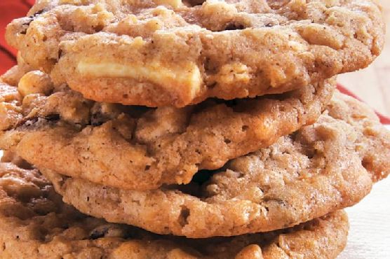 White Chocolate Raisin Oat Cookies