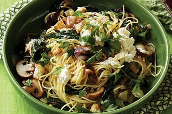 Winter Greens and Mushroom Pasta