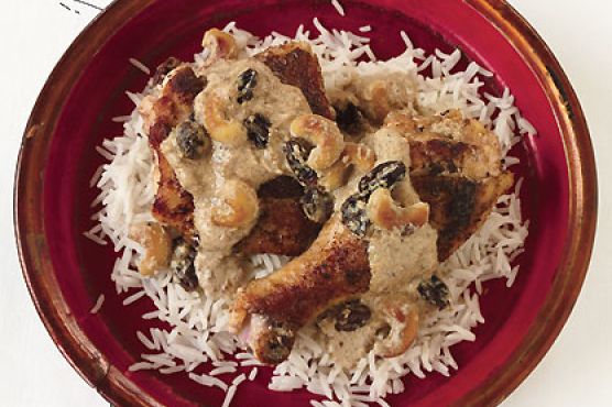 Yogurt-Braised Chicken with Cashews and Raisins