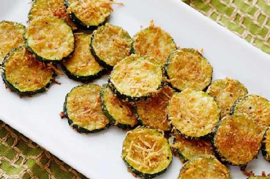 Zucchini Parmesan Crisps